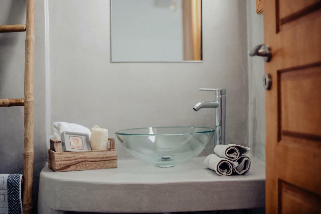 Pueblo Viejo Suites Kamari  Bagian luar foto