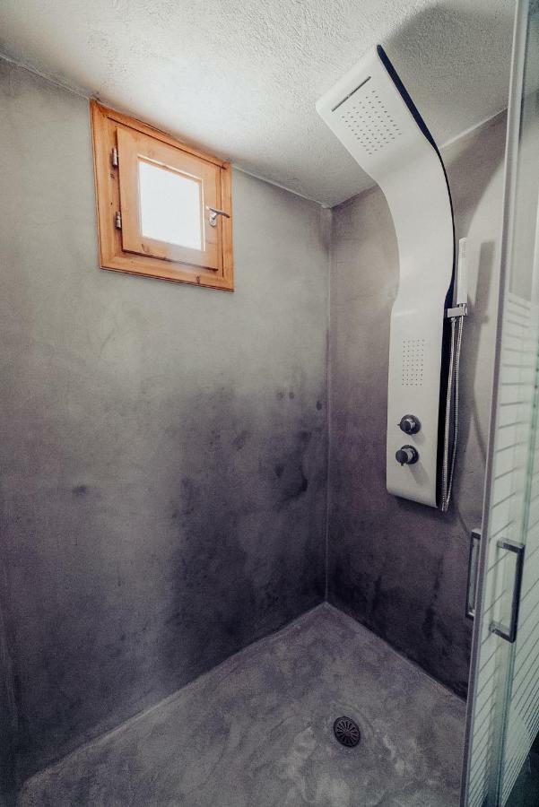 Pueblo Viejo Suites Kamari  Bagian luar foto
